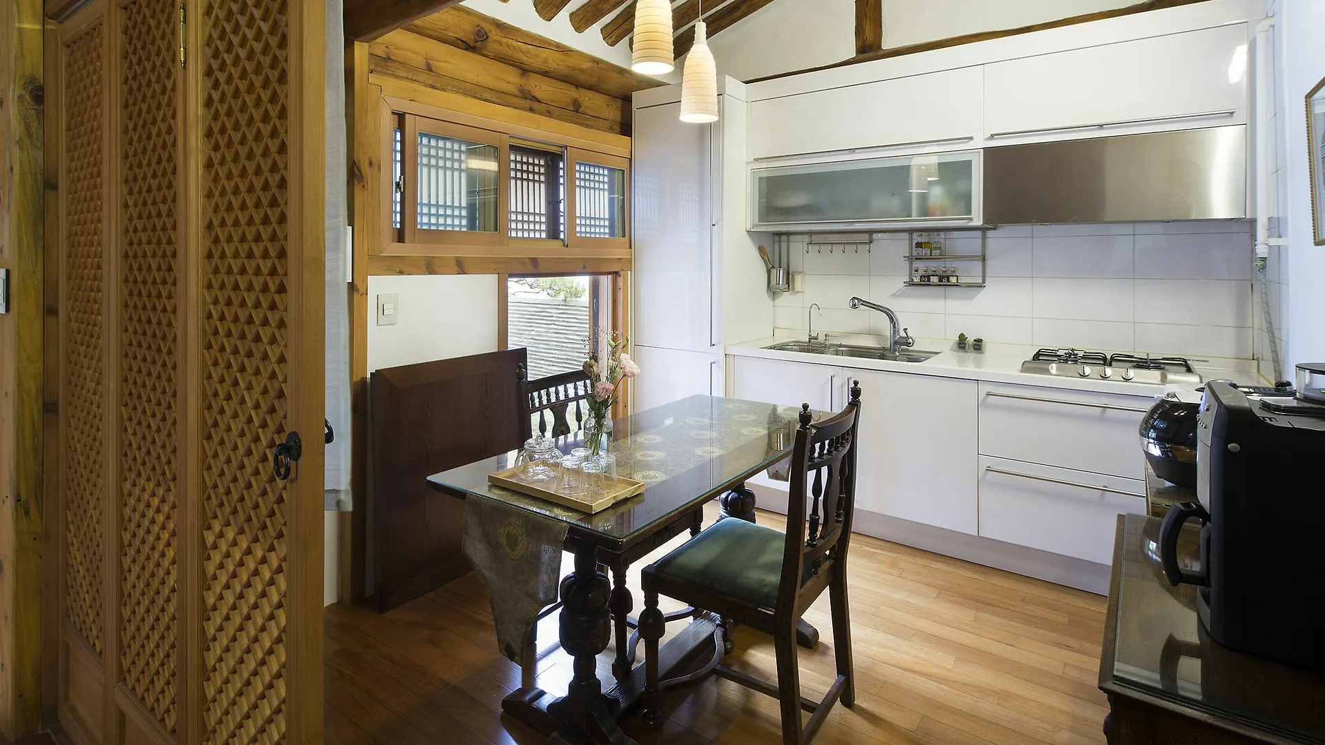Xiwoo Hanok Guesthouse Seúl